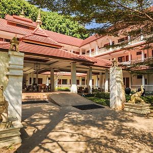 Suan Bua Hotel & Resort Ban Pong  Exterior photo